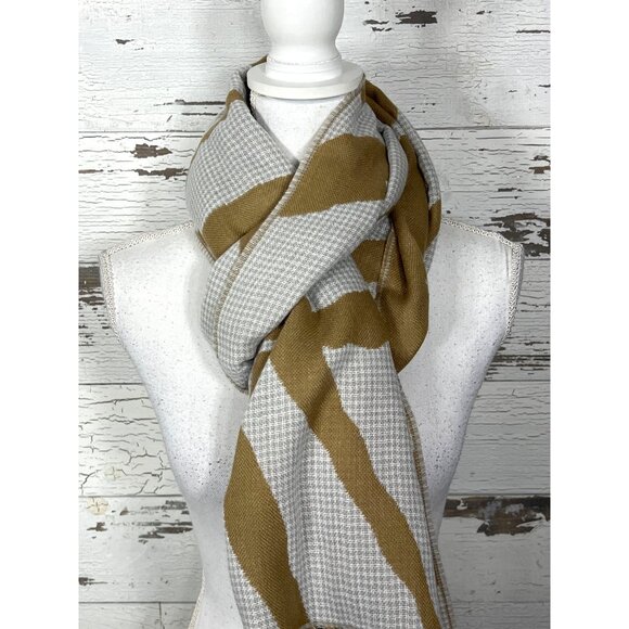 CABI Tigress REVERSIBLE Scarf Camel Gray OS #4268 NWOT - Picture 4 of 5